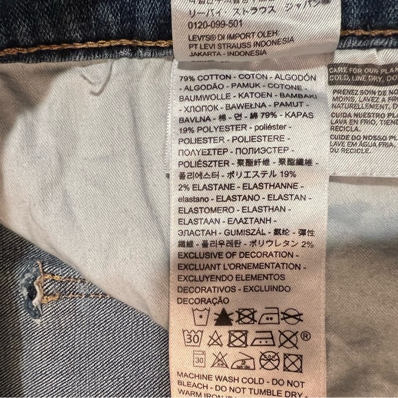 Levi Strauss 311 Shaping Skinny Jeans - Picture 13 of 14